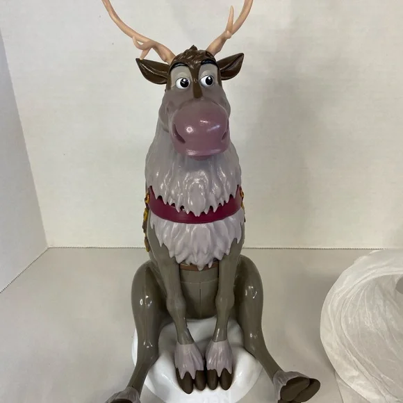 Disney Parks Sven Sipper-Movie Frozen - Picture 6 of 13